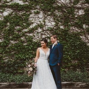 Paloma Blanca lace wedding dress with POCKETS